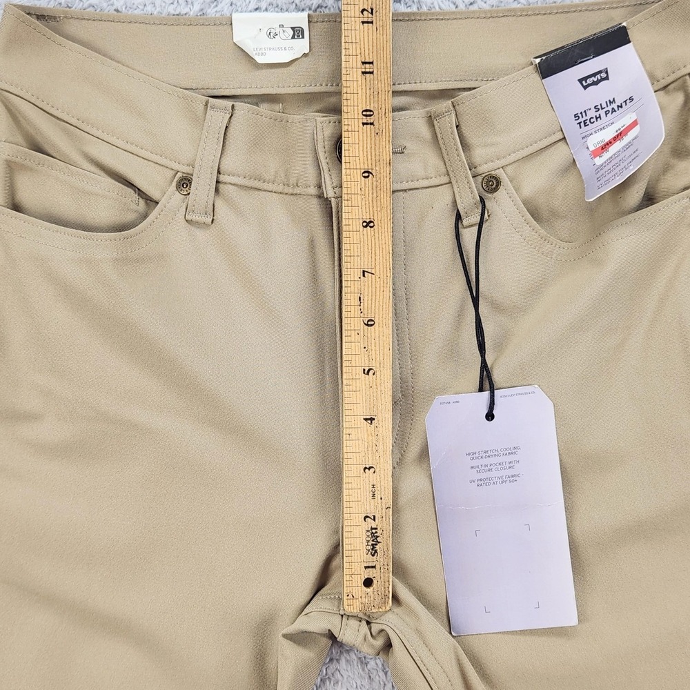 Levi's 511 Slim Tech Pants Mens 30x32 Beige Stretch Quick Dry UPF50 NEW - Picture 10 of 16